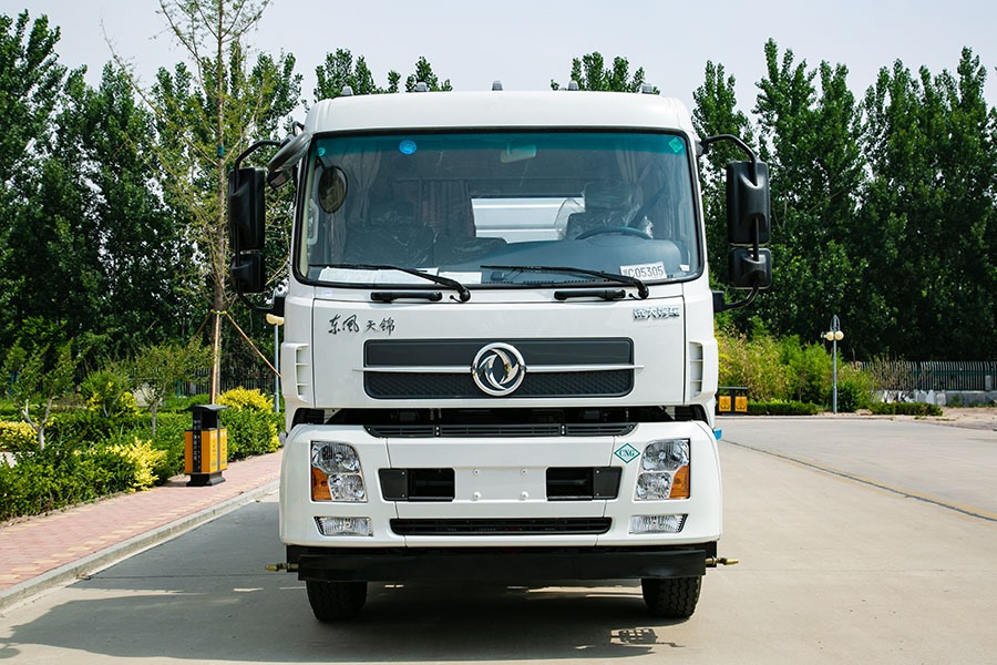 多功能洗掃車(chē)